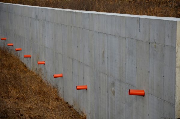 Cost of Retaining Wall Drainage in Vancouver